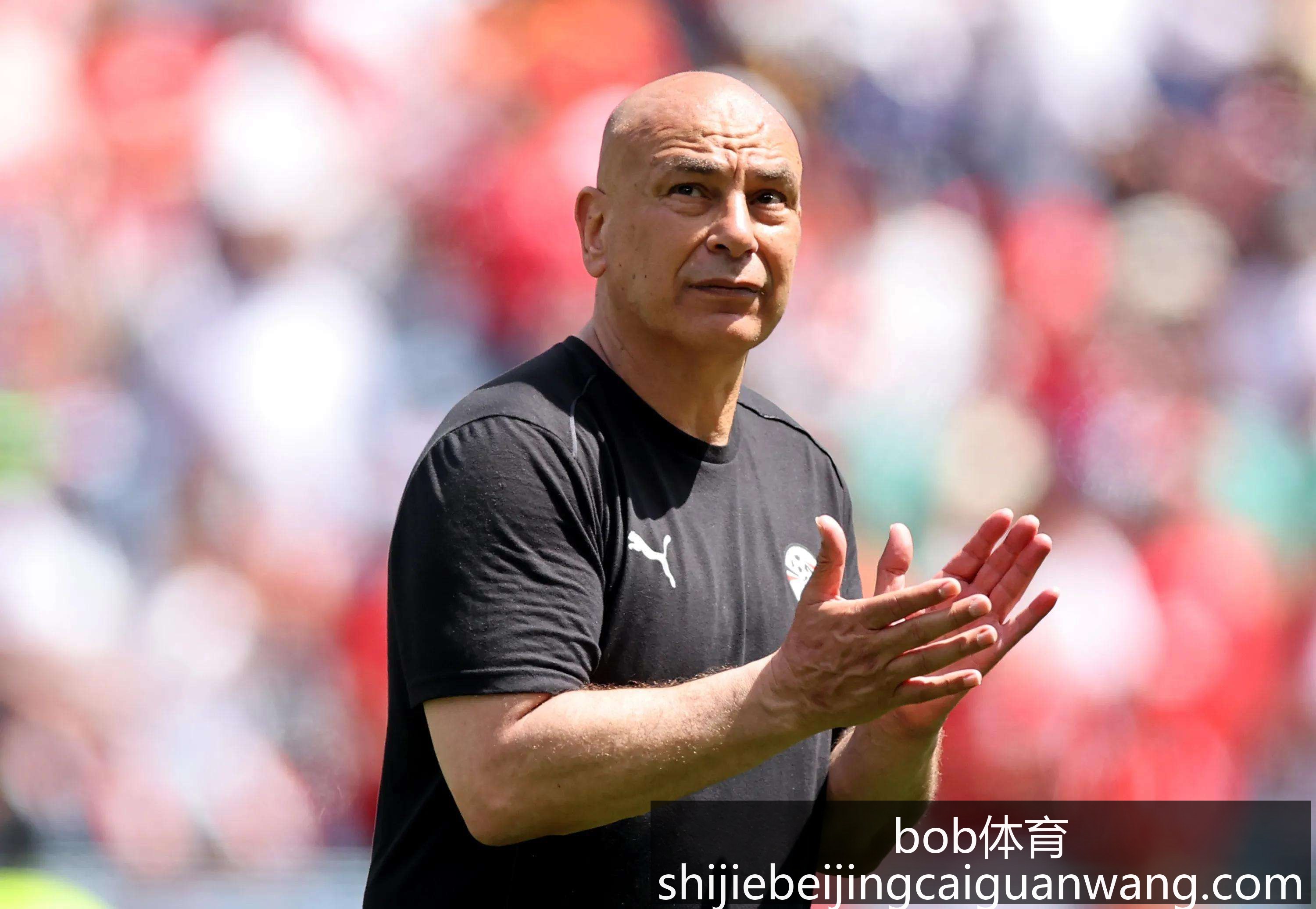 世界杯小组,赛激战正酣,进球大战一,bob体育,bob平台,体育赛事,bob娱乐,体育竞猜
